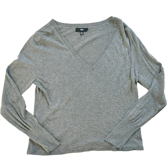 Mossimo Sweaters - Mossimo v-neck long sleeve top grey plus size long sleeve XXL in Gray